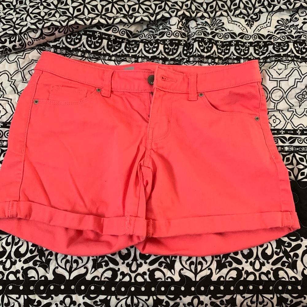 Coral shorts